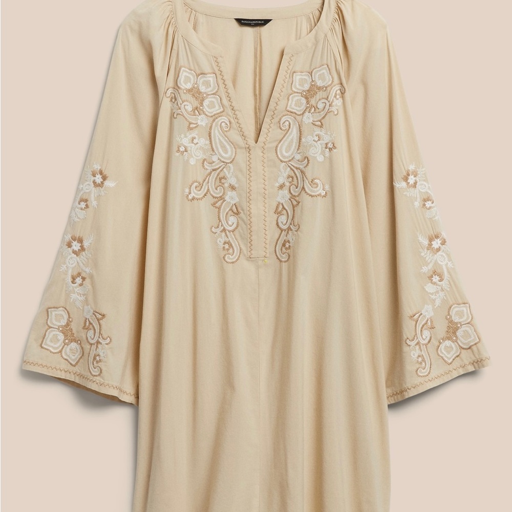 Banana Republic dress. New without tags. Beautiful embroidery detail.